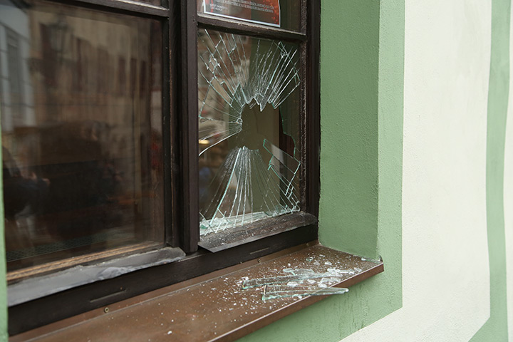 A2B Glass are able to board up broken windows while they are being repaired in Iver Heath.